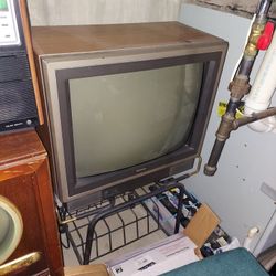 1990 CRT Needs Repair