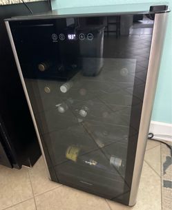 WINE COOLER FRIDGE