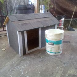 Medium Sized Dog House
