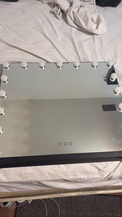 Vanity small brand new