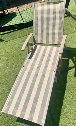 Chaise Lounge Chair Outdoor, Pool Chairs with Armrests (Beige)