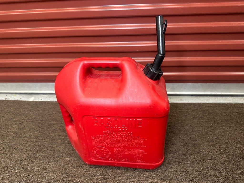 5 GALLON GASOLINE CAN TANK JERRY CAN A1