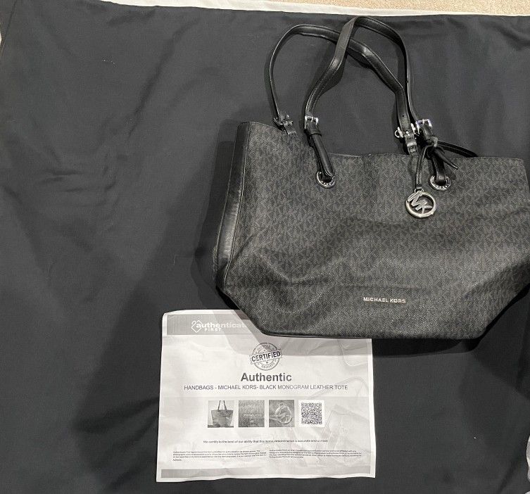 Authentic Michael Kors Tote 