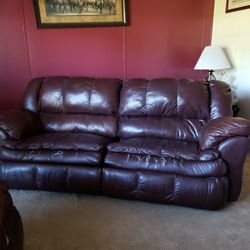 🛋Sofa And Love Seat Recliners 💺 Made Out Of Real Leather. 
