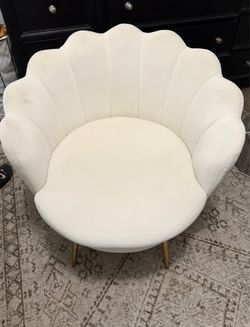 Vanity chair
