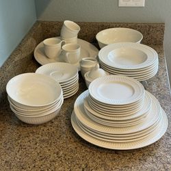 Mikasa Dining Set