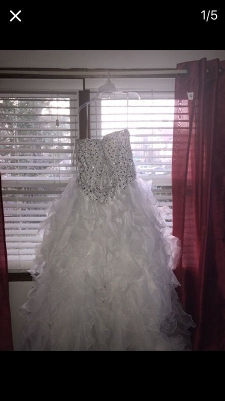 Wedding dress
