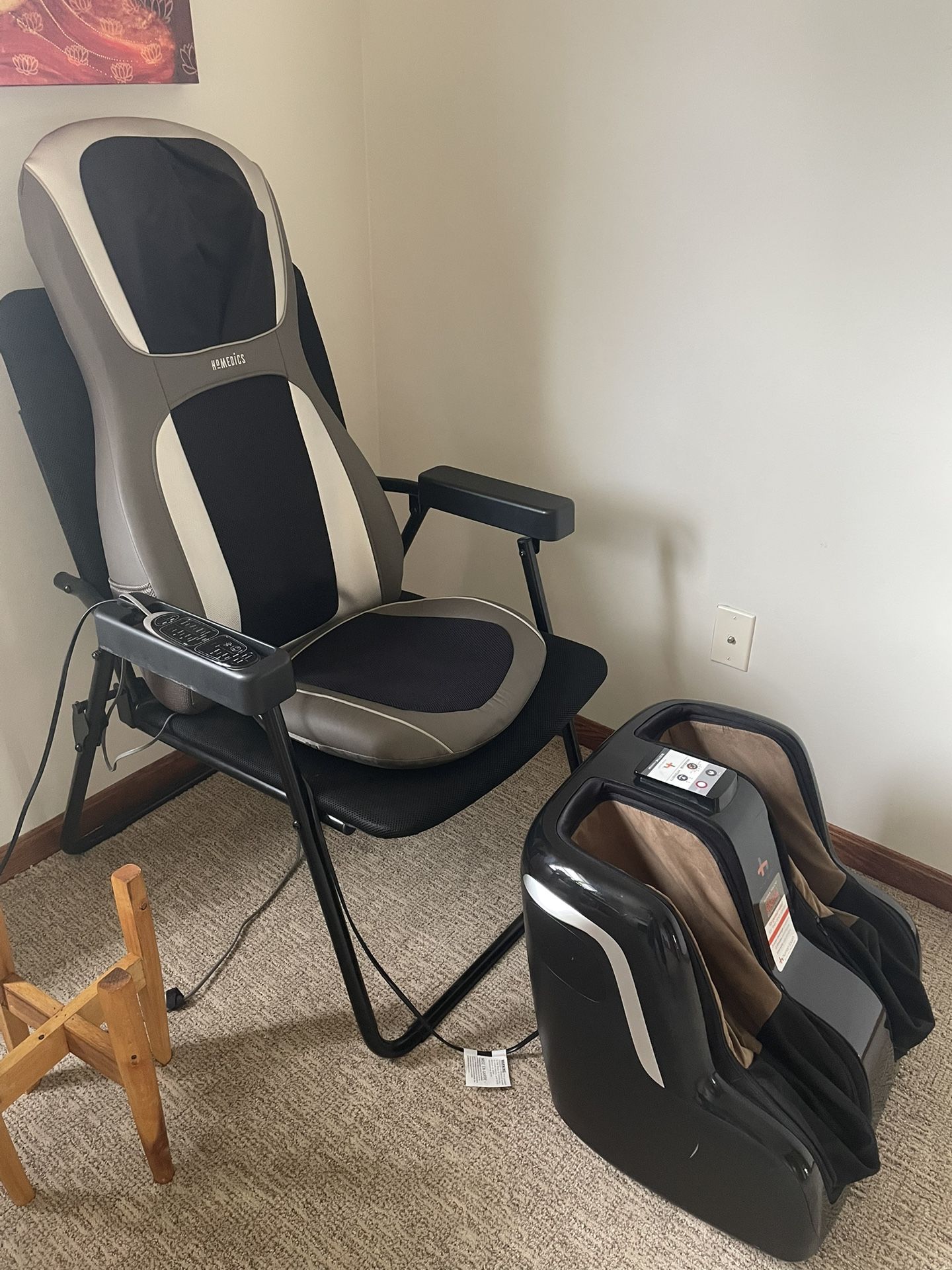 Homedics Back And Neck Massager And Foot Massager With Supporting Chair