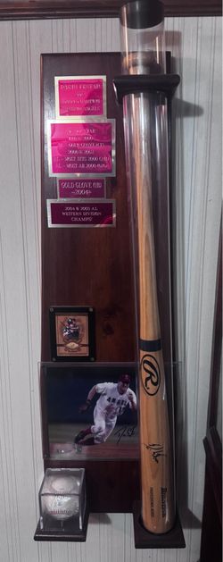 DARIN ERSTAD Autographed bat, all and photo with display case