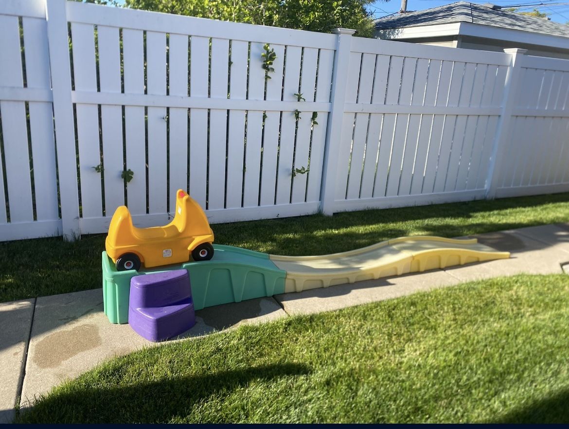 Step 2 Up & Down Roller Coaster™ Fun Car Slide 🛝 With Car