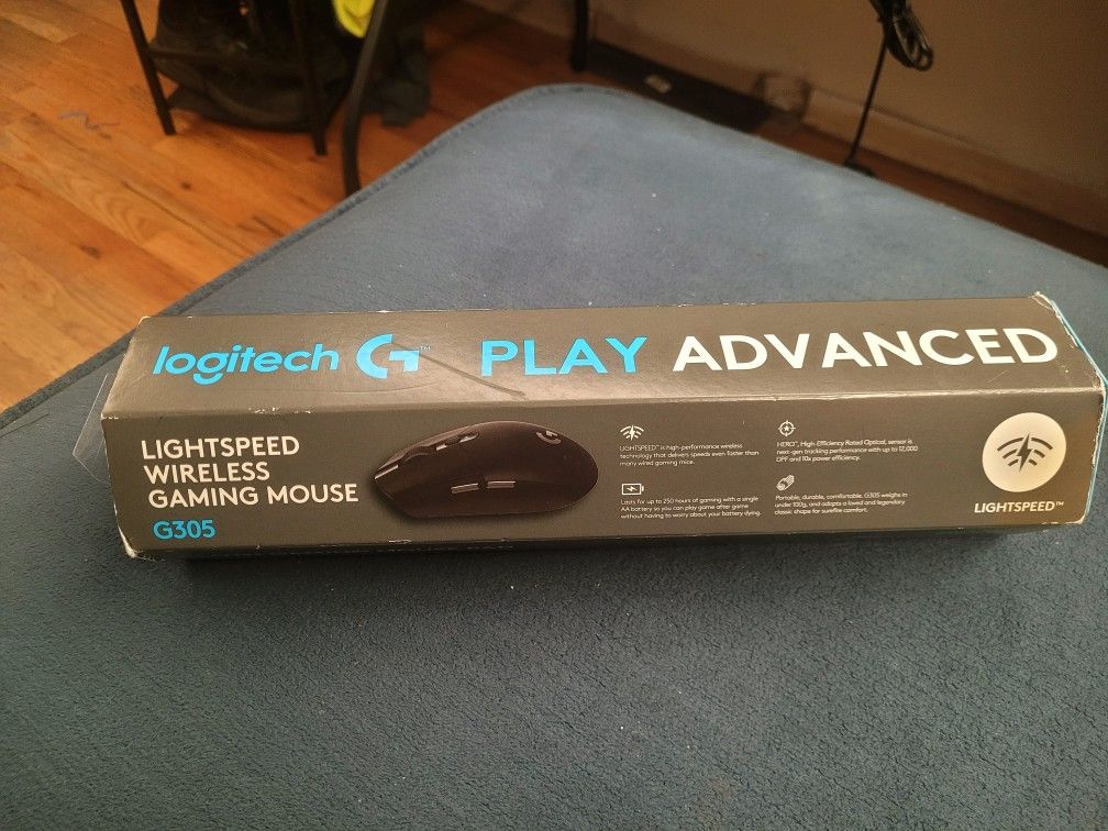 Wireless Logitech Mouse G305 And Mousepad