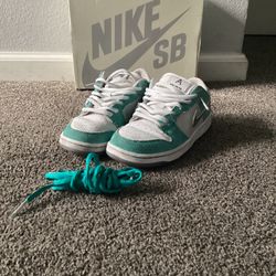 Used Nike SB April 
