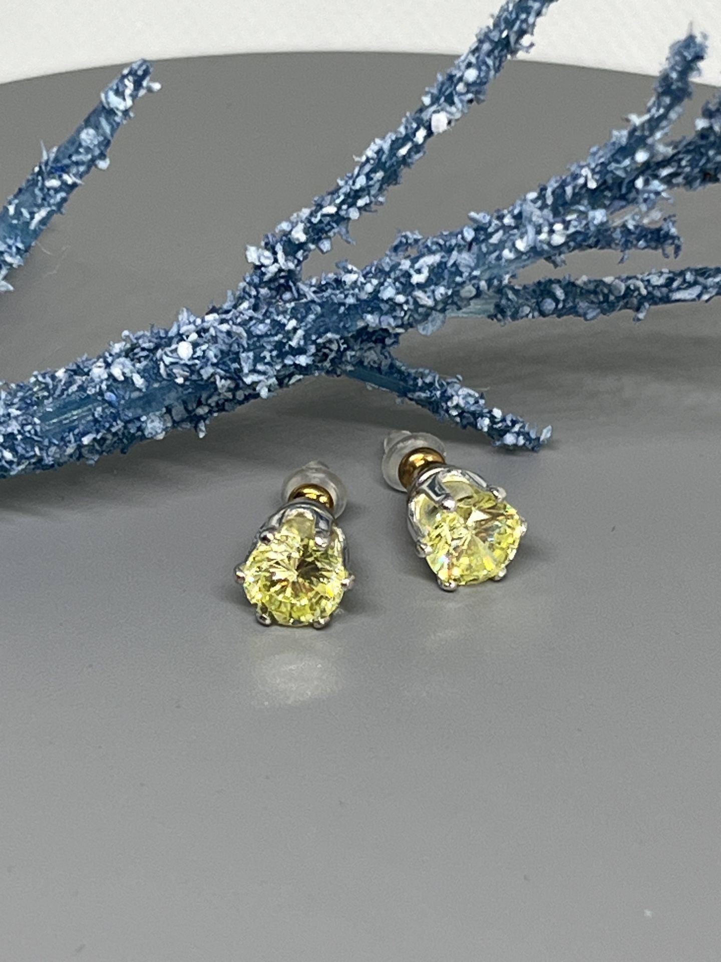 Swarovski Crystal Jonquil Studs Earrings