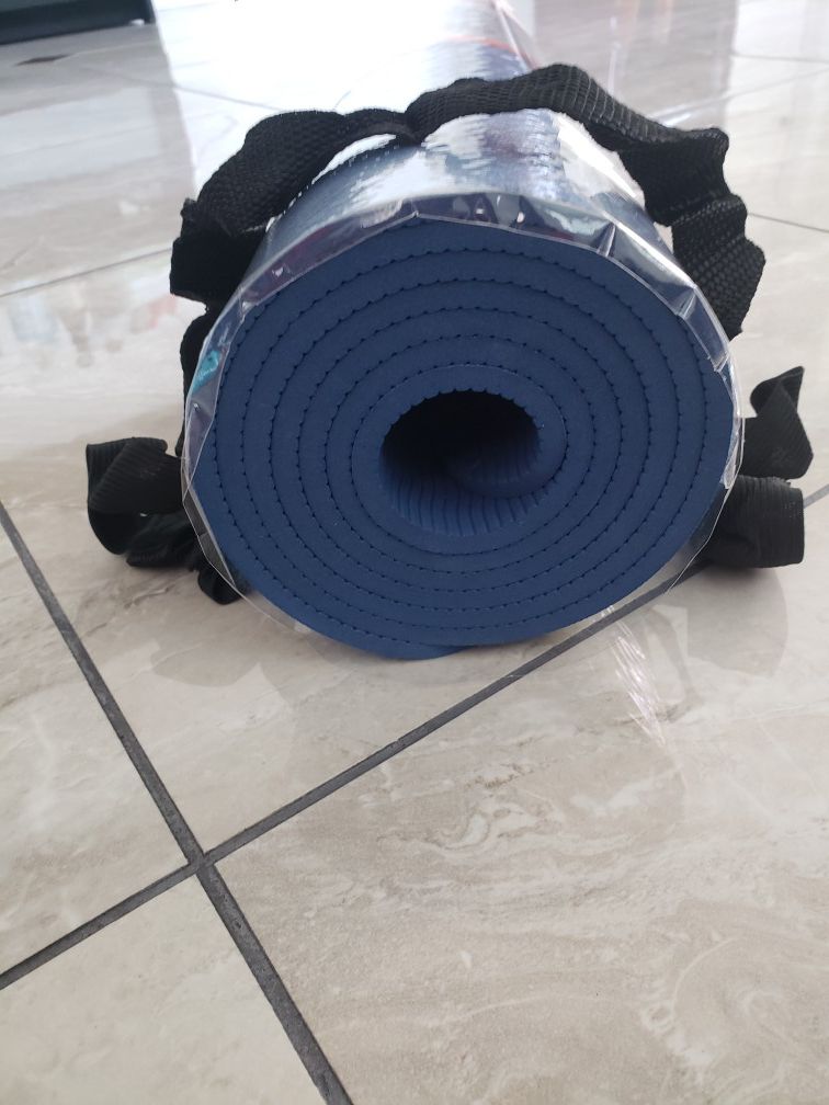 $12 for 1 Thick cut 6mm Yoga Mat 27"x72"