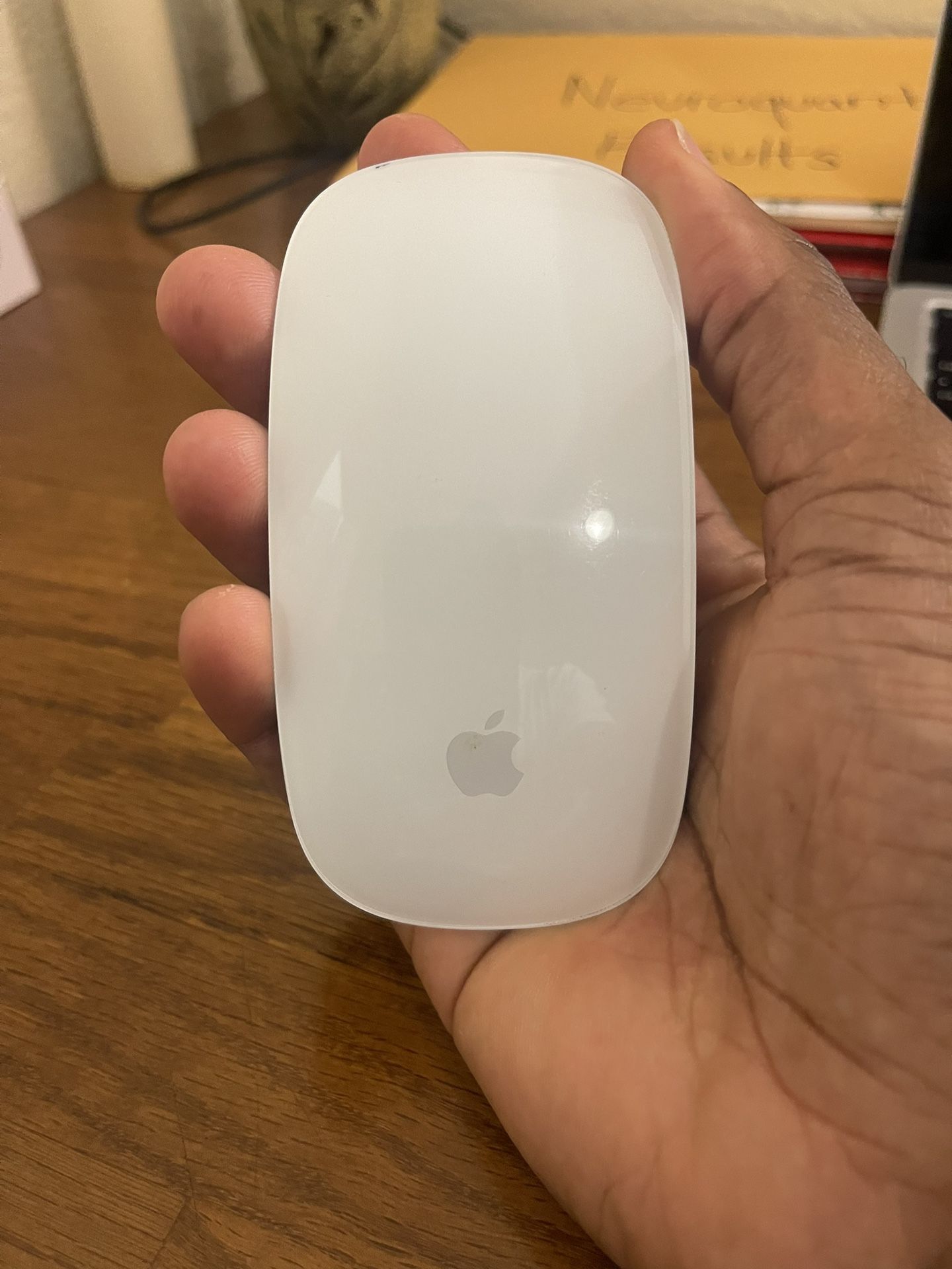 Apple Wireless Magic mouse- Model A1657
