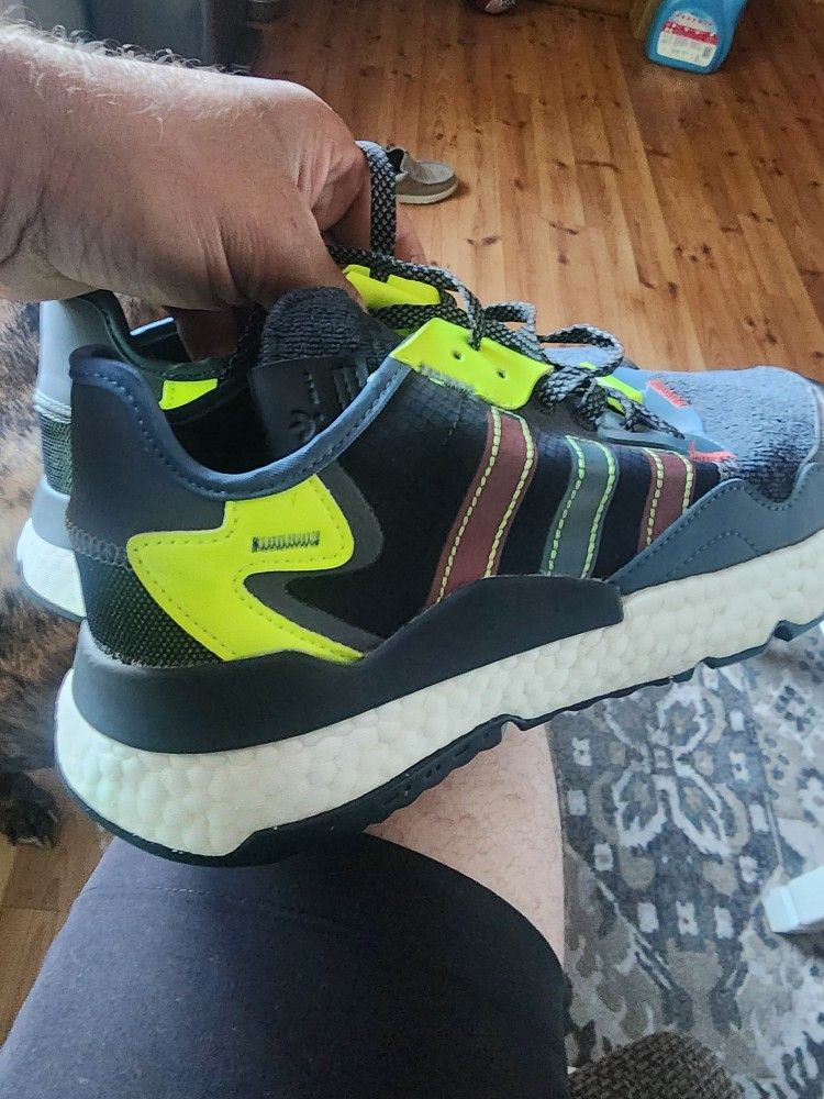 NEW Adidas Sneakers Mens Nite Jogger’s Size 10 FZ1958 Multi Color SCARCE 🔥🔥