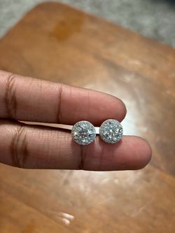 VVS1 Moissanite Stud Earrings 925 Sterling Silver 1CT