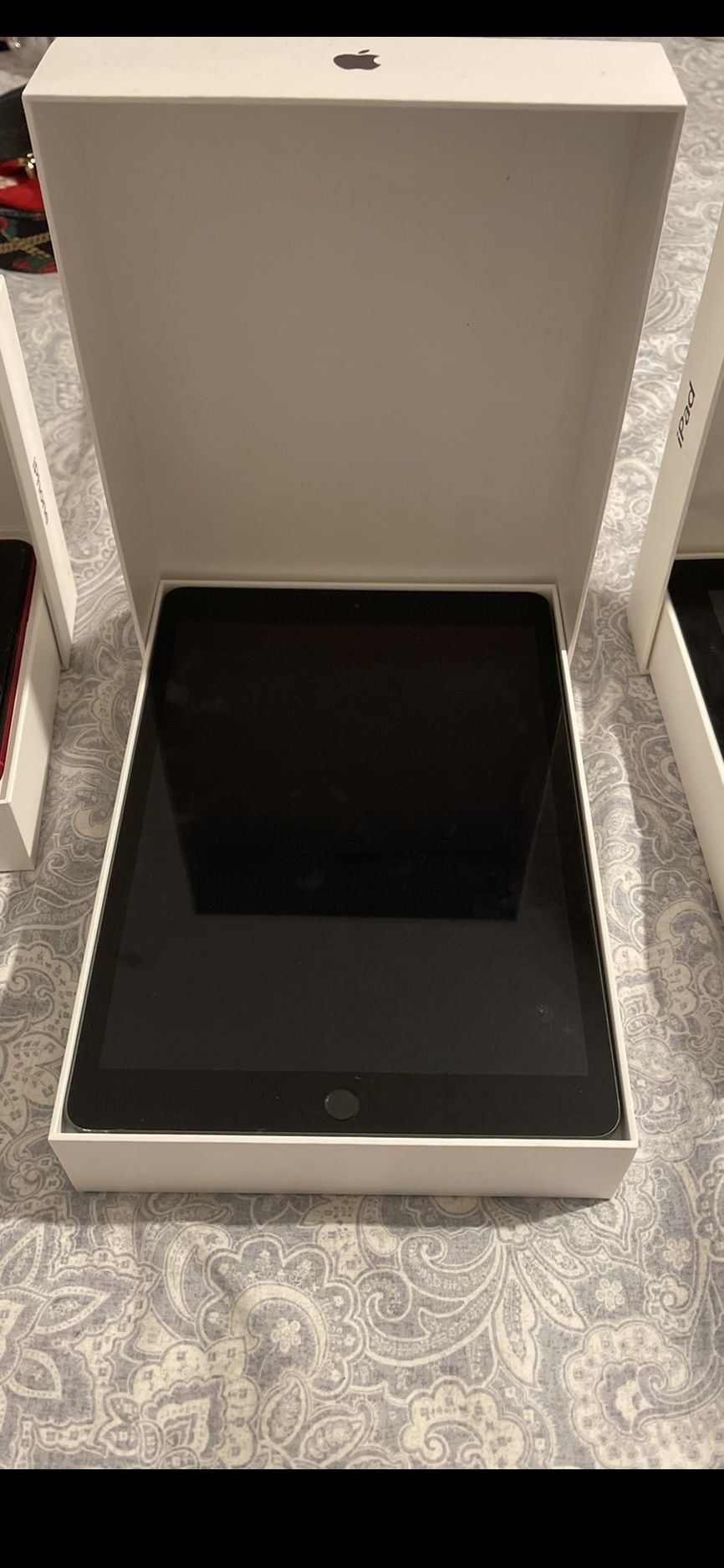 iPad seventh GEN