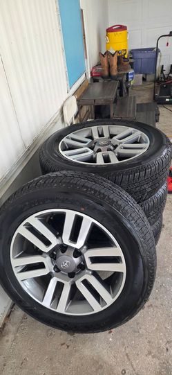 Toyota Tacoma 4Runner Wheels