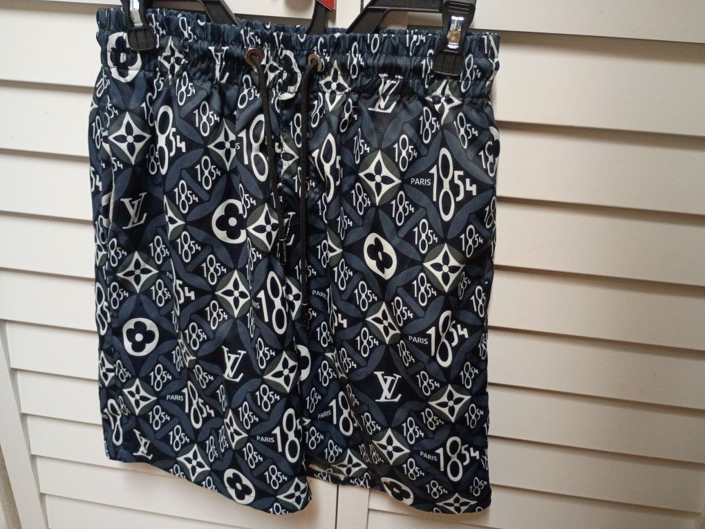 LOUIS VUITTON SHORTS