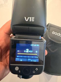 Sony Godox V1 mid flash