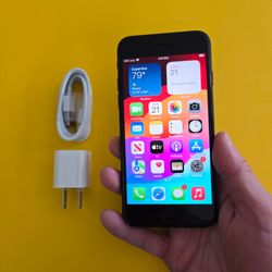 Apple iPhone 8 - UNLOCKED - Like New 