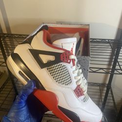 Jordan 4 Fire Reds 