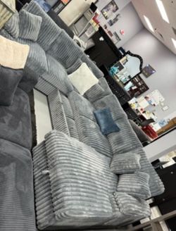 ✨️ Sectionals, 2pc Sofas ✨️ Furniture Queen Bedrooms, Dining Avail