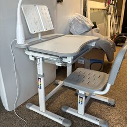 Child’s Adjustable Desk And Chair