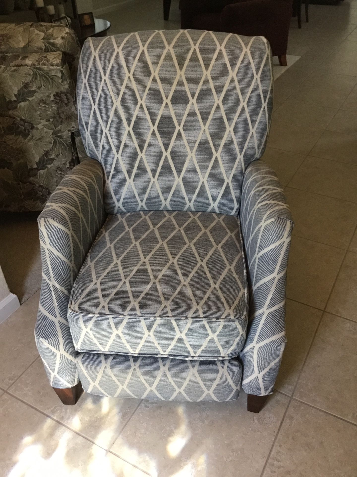 RECLINER- BLUE AND WHITE FABRIC