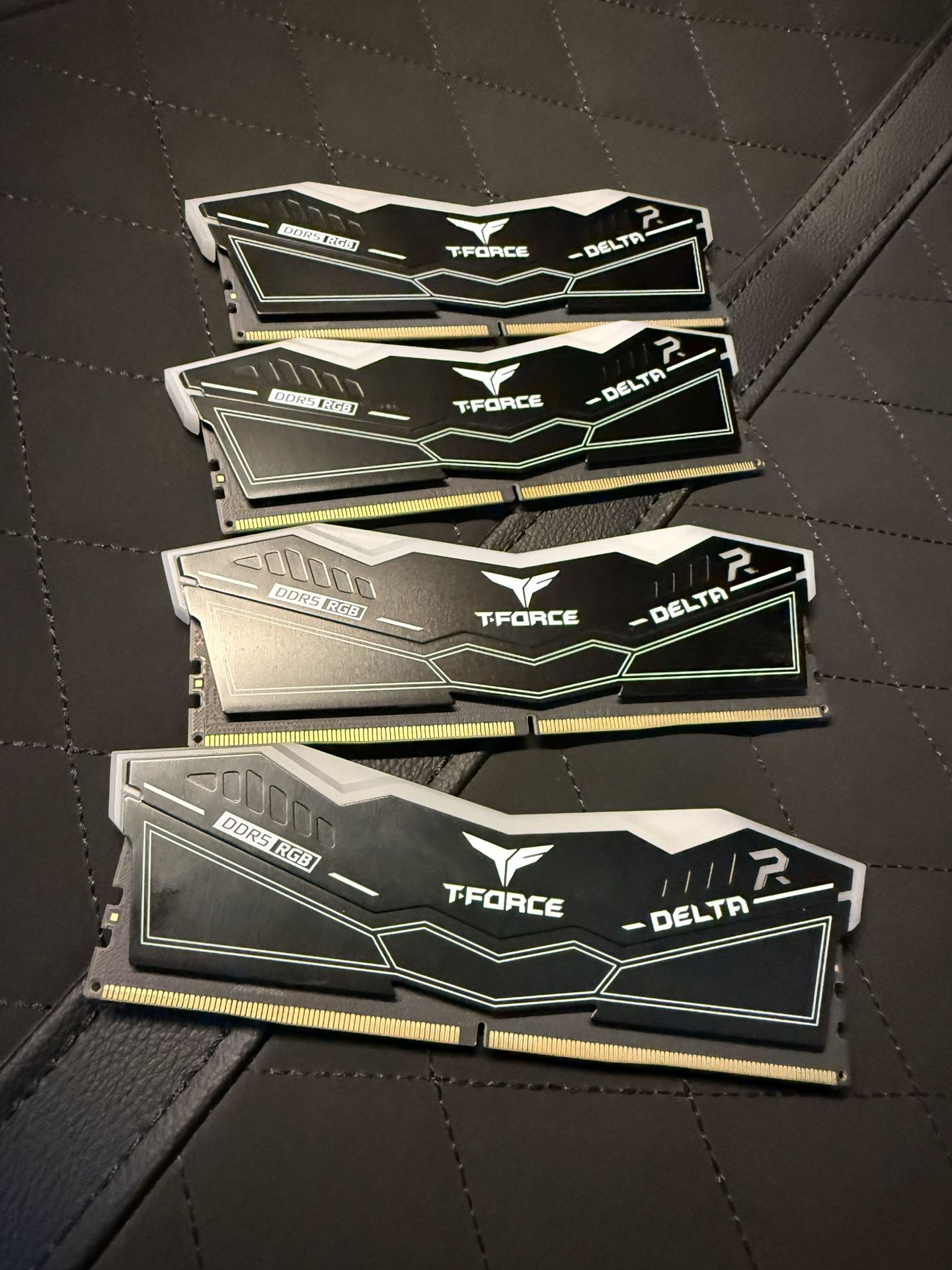 T-Force Delta R DDR5 16x4