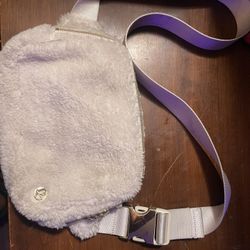 Lululemon Everywhere Belt Bag 