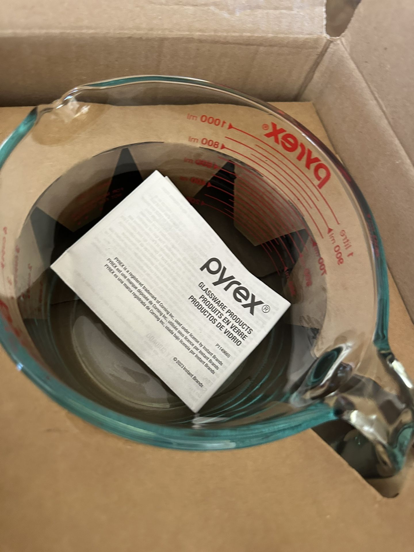 Pyrex 4 Cup Glass Measuring Cup - NEW