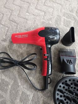 Hair Dryer 1875W – Tourmaline Ceramic w/Attachments – Excellent!