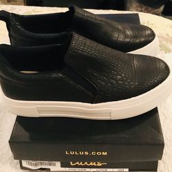 Black Croc Slip-On Shoes, New Size 7