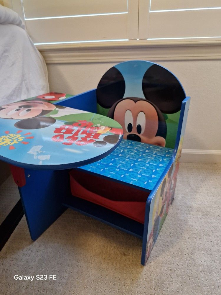 Kids Table 
