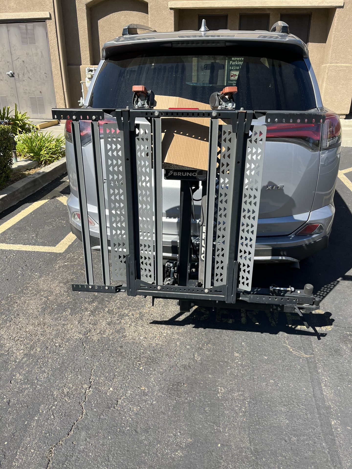 Braun Swivel Wheelchair Lift