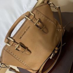 Authentic Michael Kors Cross Purse 