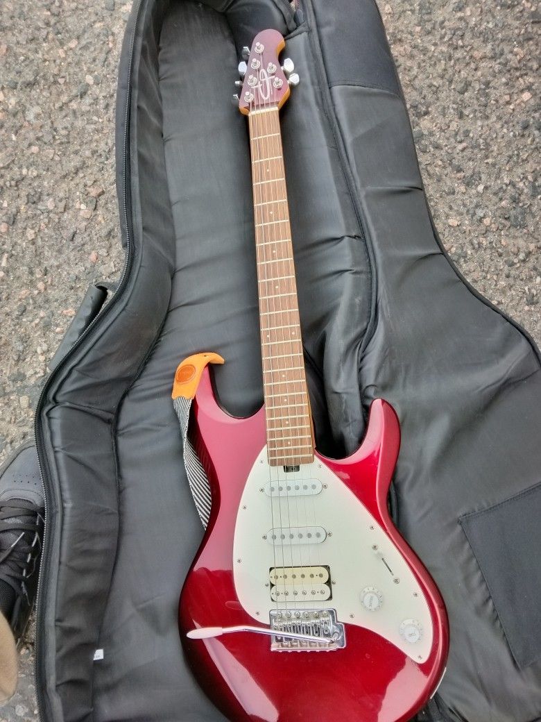 OLP electric Bass Guitar 