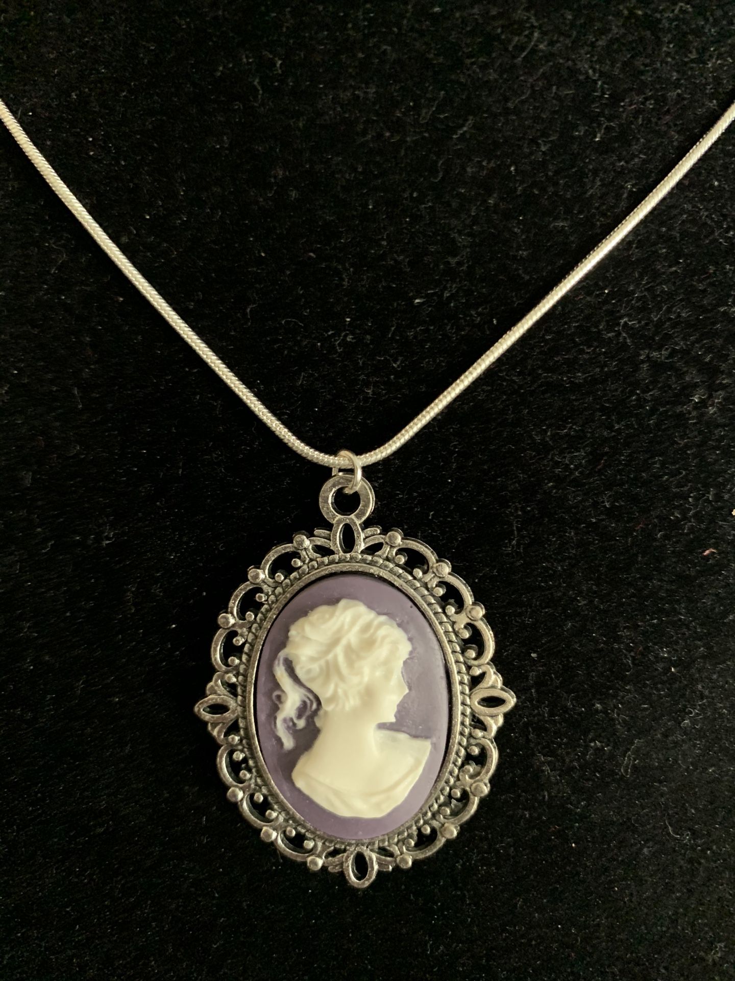 Pendant “Cameo” Charm (Please Read Description)