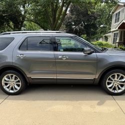 2014 Ford Explorer