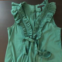 BCBGMaxAzria Ruffle Sleeveless Blouse – Ultra Green – Size L