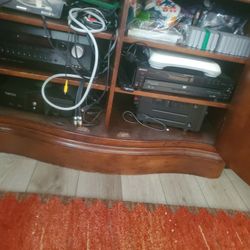 Stereo Speakers (Wired) & Receivers