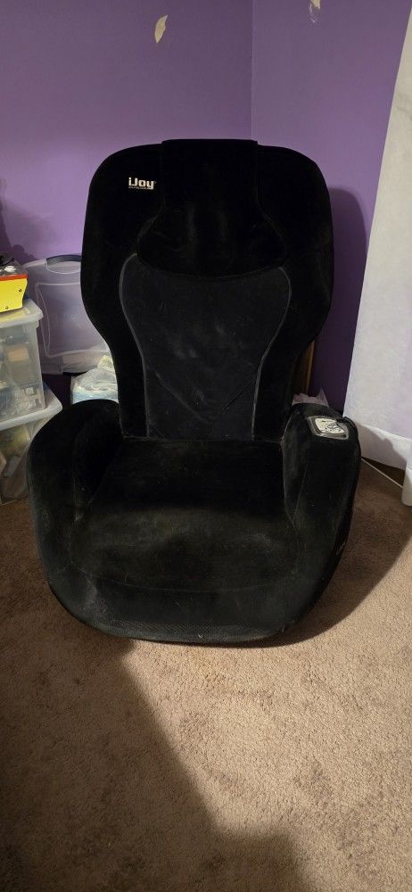 Ijoy Massage Chair - Like New