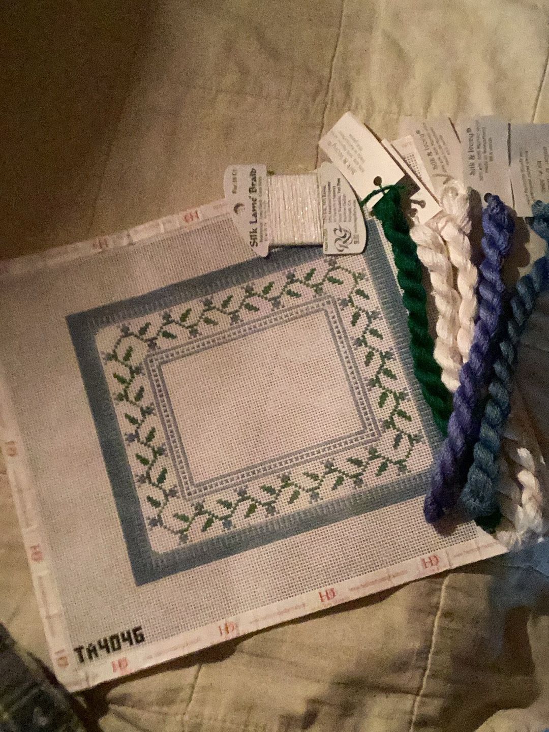 Need,expoing Light Blue & Lavender Folk Art Canvas & Fibres