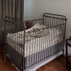 Bratt Decor Baby crib