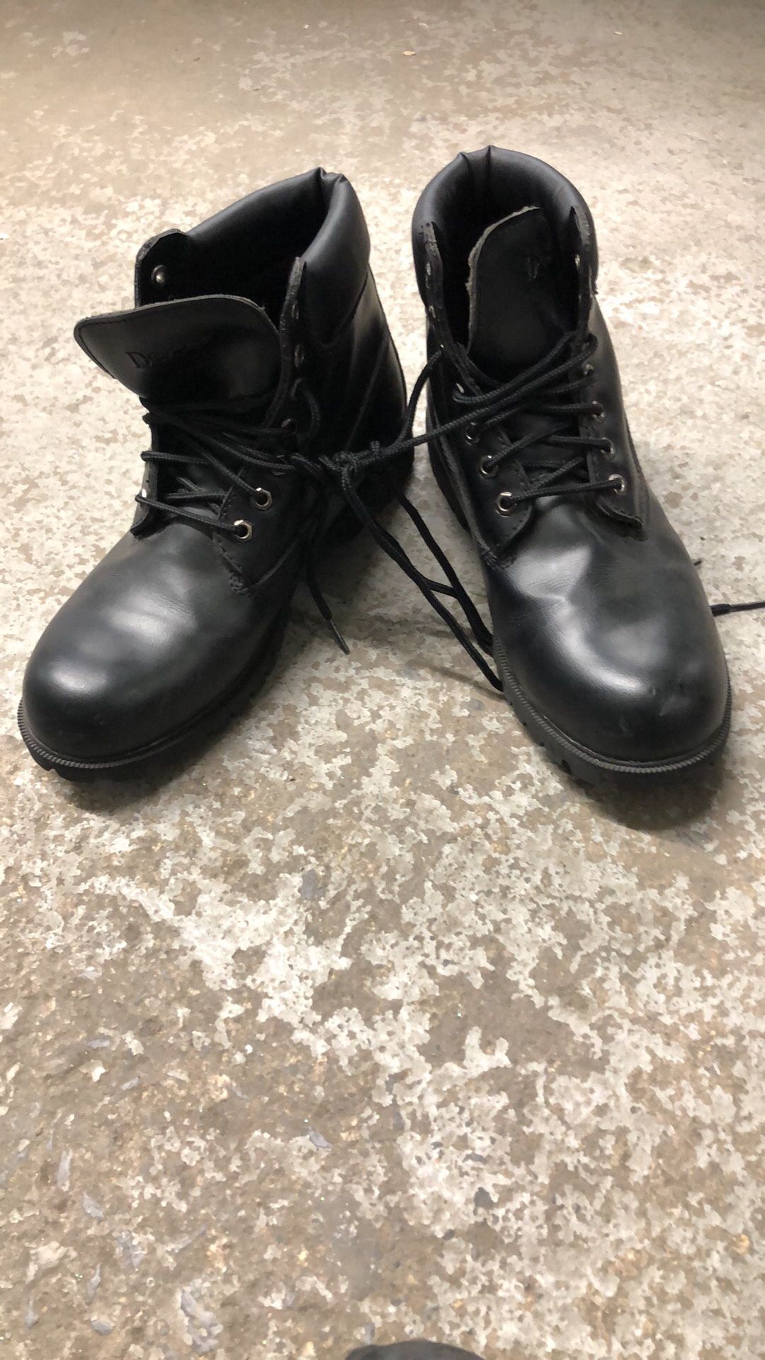 Size 11 new boat
