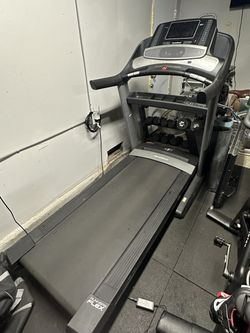 2019 NordicTrack Commercial 1750 Treadmill in Good Condition - Carson, CA
