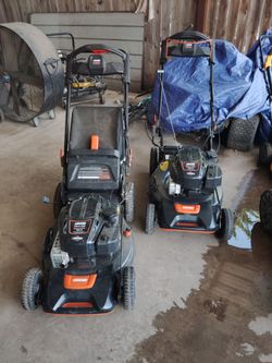 Brand new Echo lawnmower- 21 in. 190 cc Briggs and Stratton Gas 3-in-1 Dual Blade RWD Self-Propelled Lawn Mower with Single Lever Deck Adjustment
