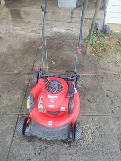 Troy built push lawnmower